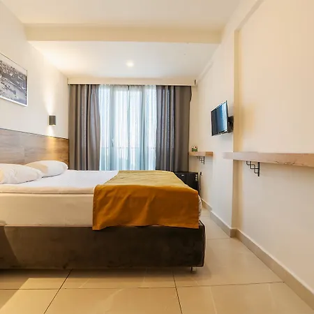 Otel Tut